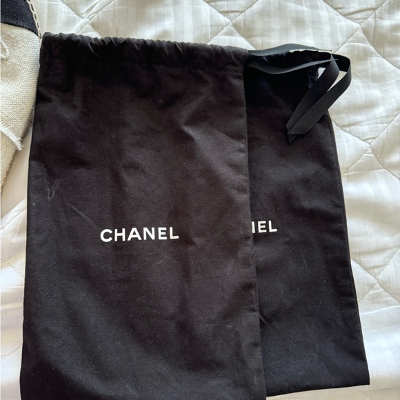 Chanel espadrilles in linen black and white - Picture 2 of 4